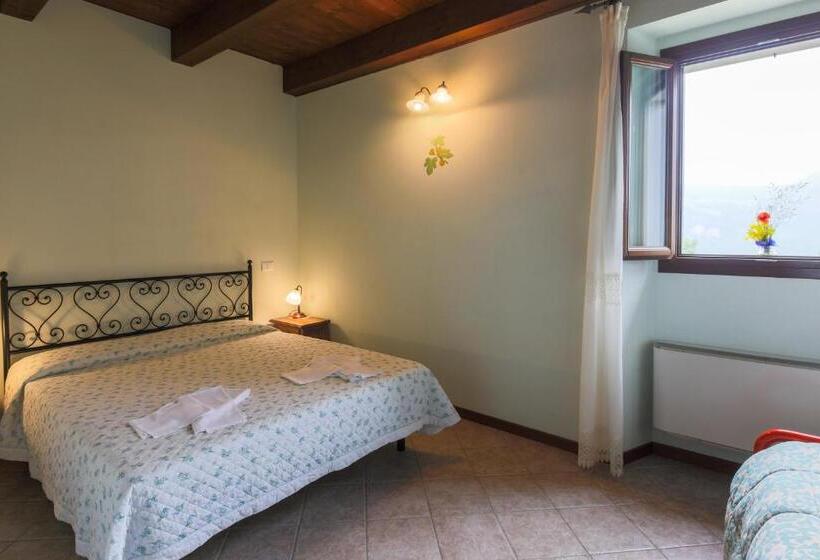 스탠다드 트리플 룸, Agriturismo L Antico Frutto