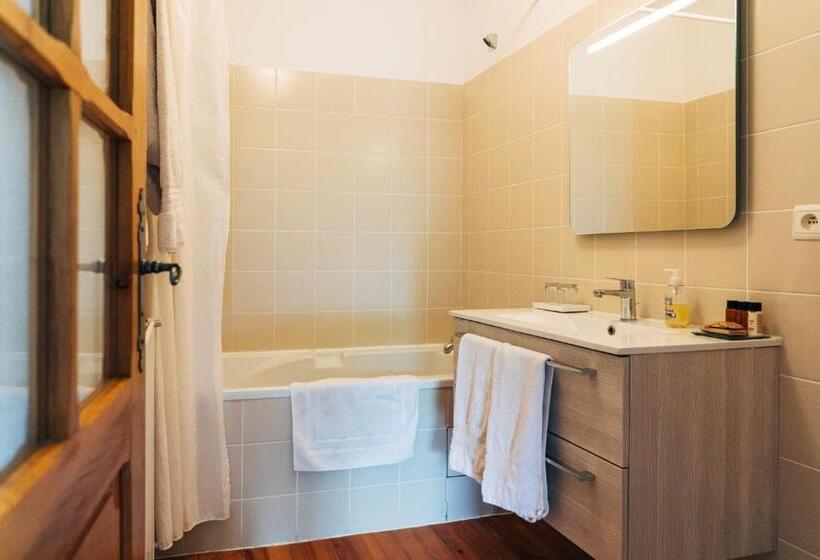 Номер Стандарт с Балконом, B&b Eth Béryè Petit