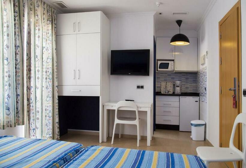 스탠다드 스튜디오, Apartamentos Ecuador Park