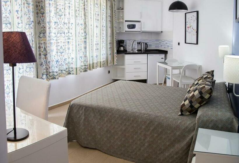 استودیوی استاندارد, Apartamentos Ecuador Park