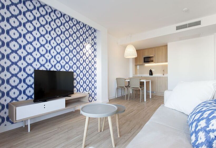 Апартаменты 1 Спальня Боковой Вид на Море, Apartamentos Ses Roquetes