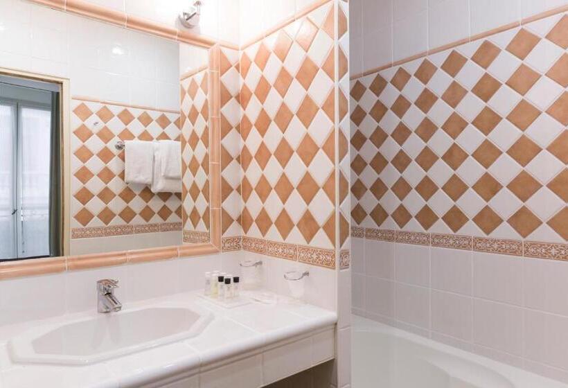 اتاق استاندارد چهار تخته, Mogador