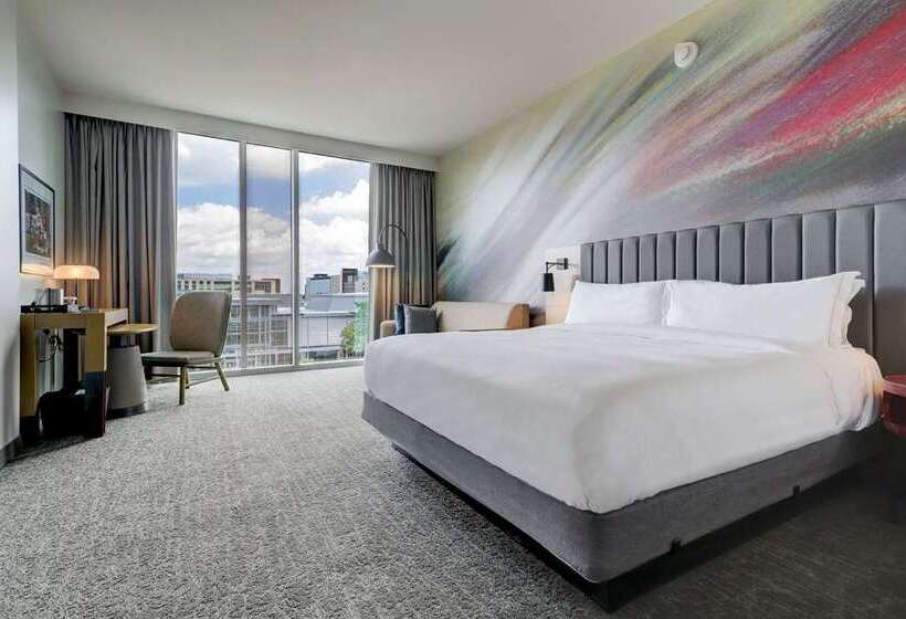 اتاق استاندارد با تخت بزرگ, Hilton New York Times Square