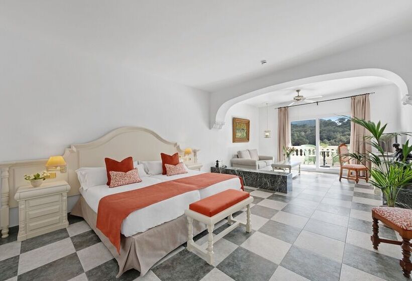Люкс с Террасой, La Moraleja The Quiet Hotel   Adults Only