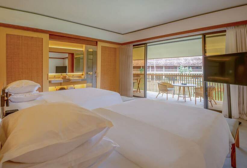 Номер Стандарт с Балконом Вид на Сад, Sheraton Belitung Resort