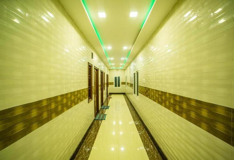 家庭小型套房, Akash Residency