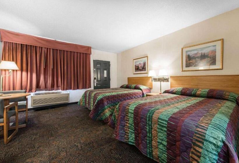 ２ダブルベッドのスタンダードルーム, Rodeway Inn & Suites