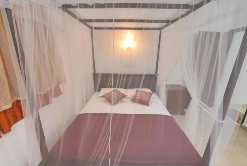 Номер Стандарт, The Lodge Unawatuna
