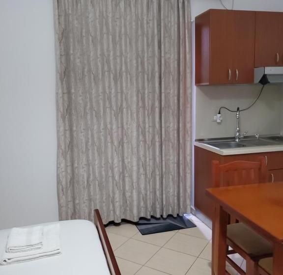 اتاق استاندارد سه تخته با بالکن, Vila Malo 1