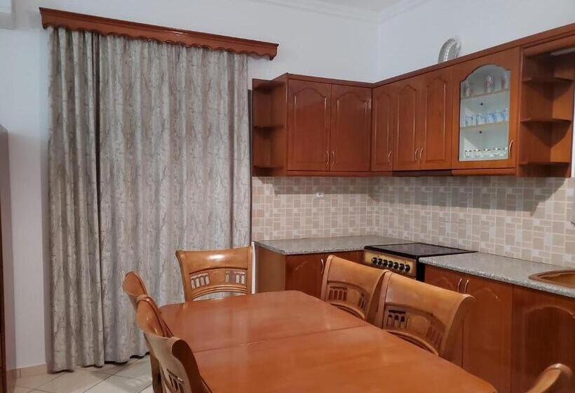 استودیو استاندارد با بالکن, Vila Malo 1