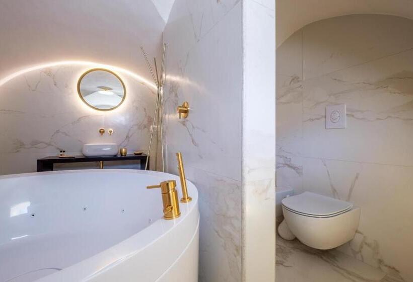 Номер Стандарт с Гидромассажем, La Bella Ostuni Suites