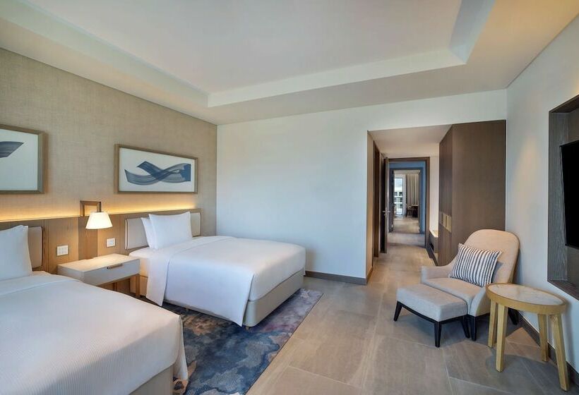 Номер Deluxe с Видом, Hilton Abu Dhabi Yas Island