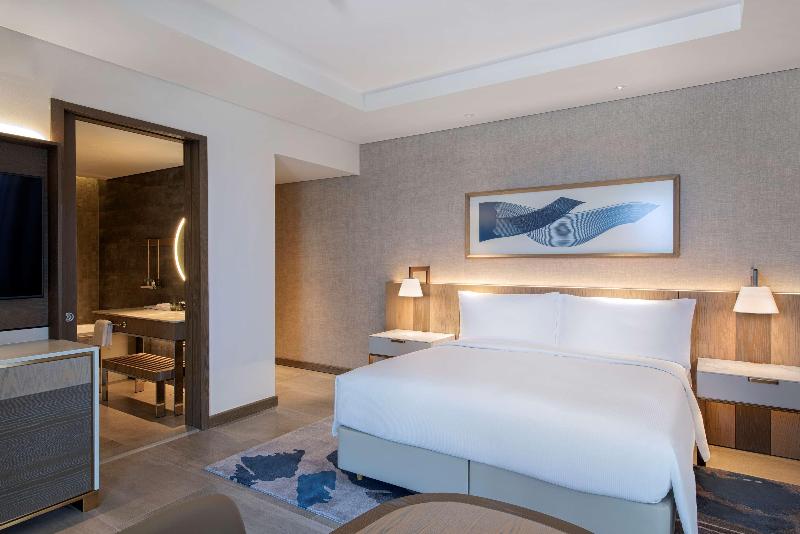 Номер Deluxe с Видом, Hilton Abu Dhabi Yas Island
