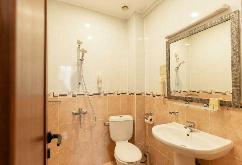 غرفة قياسية مزودة بجاكوزى, Tsarevets Design And Spa