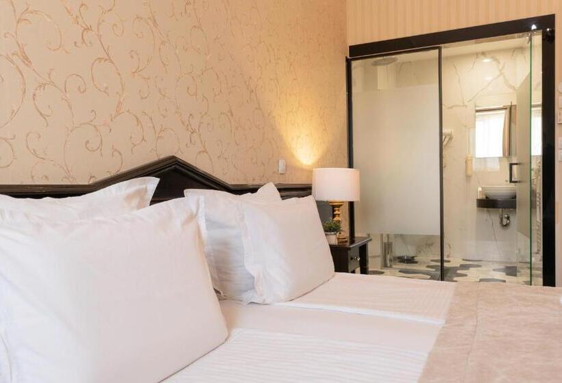 غرفة قياسية مزودة بجاكوزى, Tsarevets Design And Spa