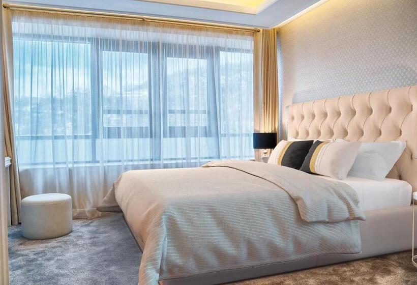 اتاق لوکس با چشم‌انداز, Tsarevets Design And Spa