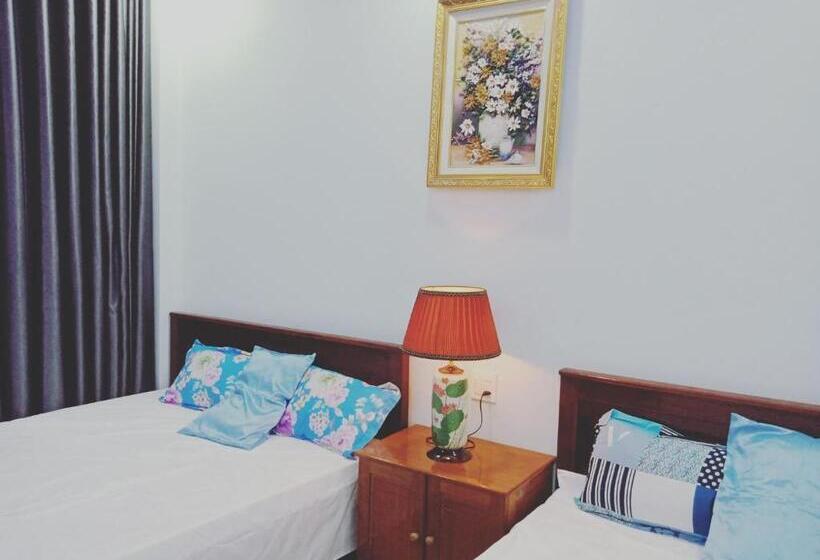 اتاق استاندارد با بالکن, Khách Sạn Nghinh Phong Beach Tuy Hòa