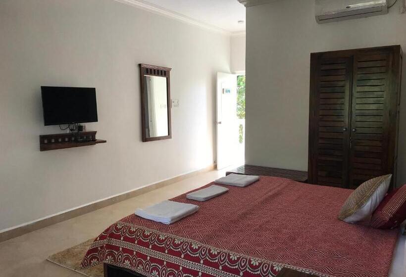 带阳台的豪华间, Baywoodgoa