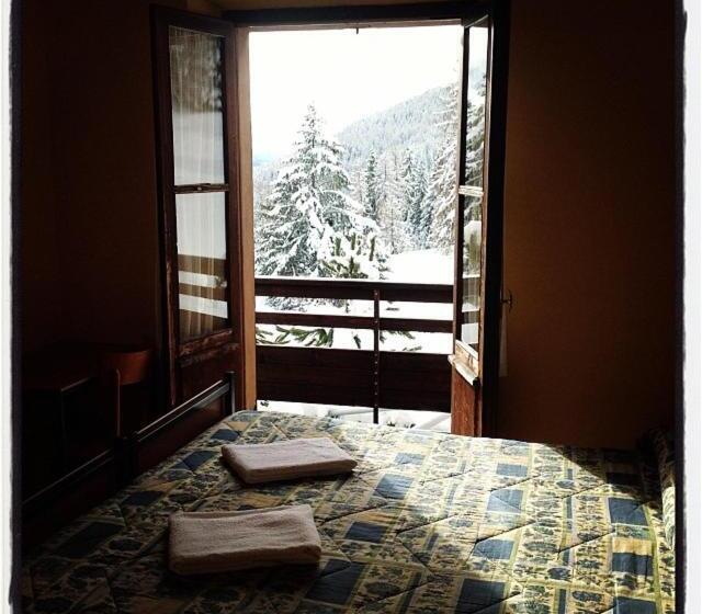 اتاق استاندارد چهار تخته, Albergo Al Forte