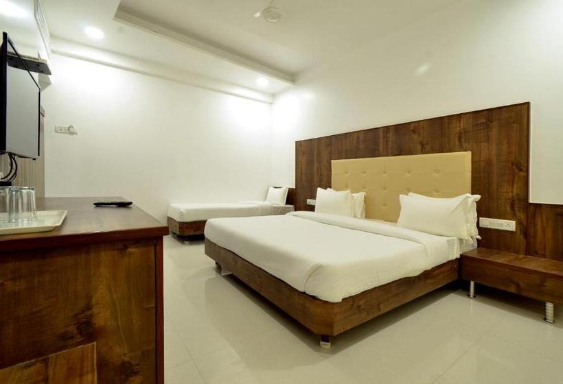 Трехместный Номер Deluxe, Dwarka Park