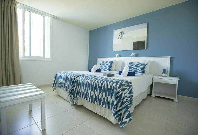 プールビューの２ベッドルームアパート, Aparthotel Playa del Sol - Adults Only