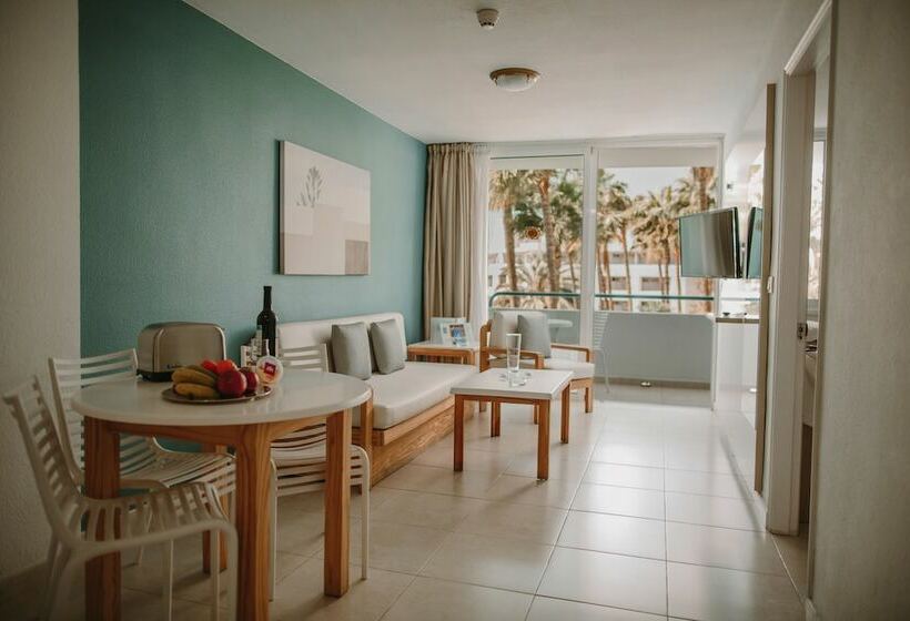 プールビューの１ベッドルームプレミアムアパートメント, Aparthotel Playa del Sol - Adults Only