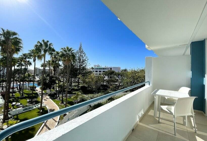 プールビューの１ベッドルームプレミアムアパートメント, Aparthotel Playa del Sol - Adults Only