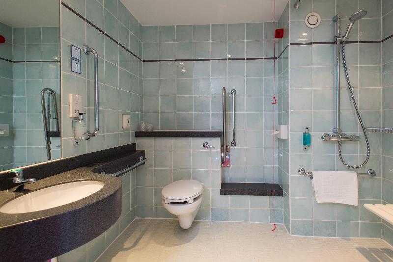 장애인을 위한 스탠다드 룸, Holiday Inn Express Bradford City Centre, An Ihg
