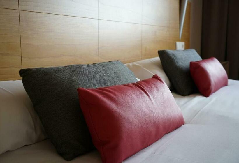 اتاق استاندارد, Ohtels Campo de Gibraltar