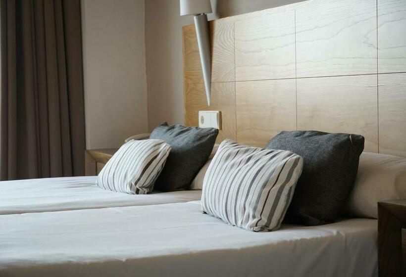Quarto Estandar, Ohtels Campo de Gibraltar