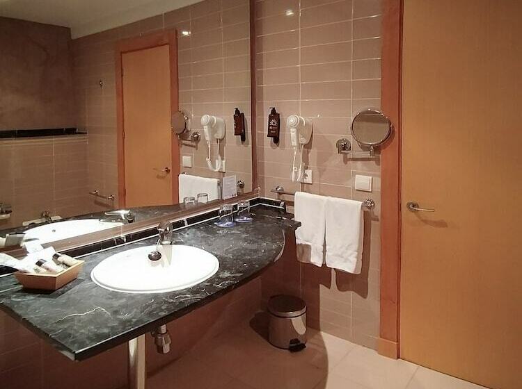 اتاق استاندارد, Ohtels Campo de Gibraltar