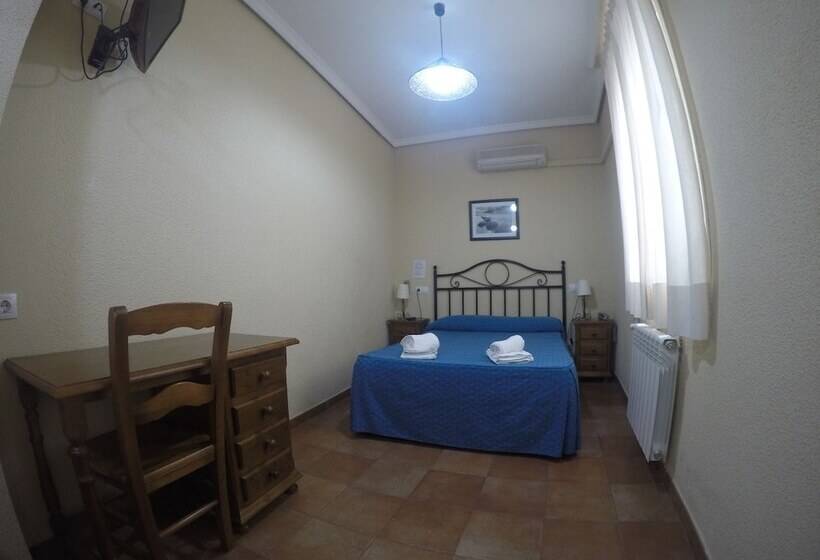 اتاق استاندارد, Hostal El Pilar