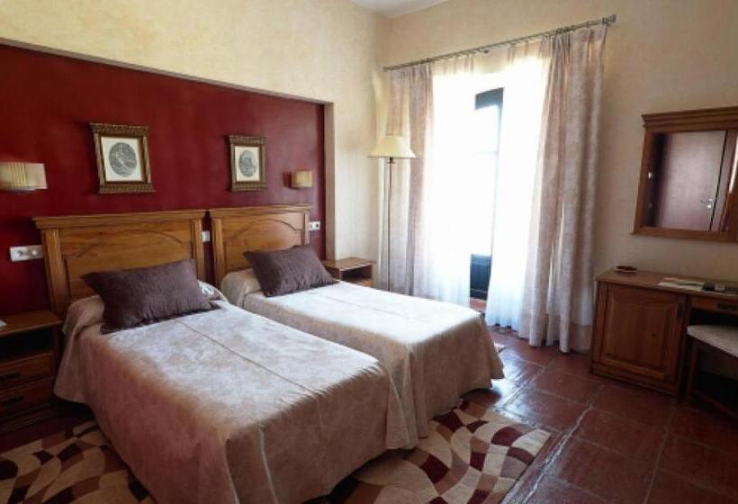 Quarto Estandar, Escuela Convento Sto Domingo