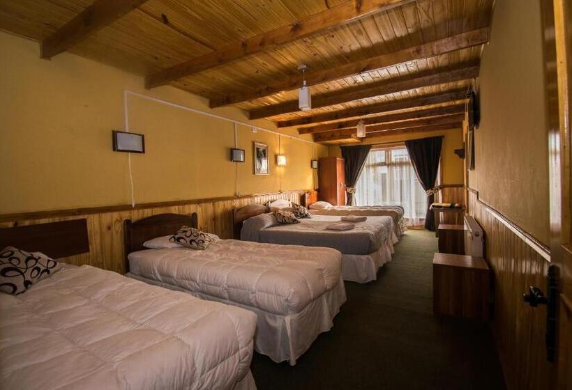 家庭间, Hostal Alcázar