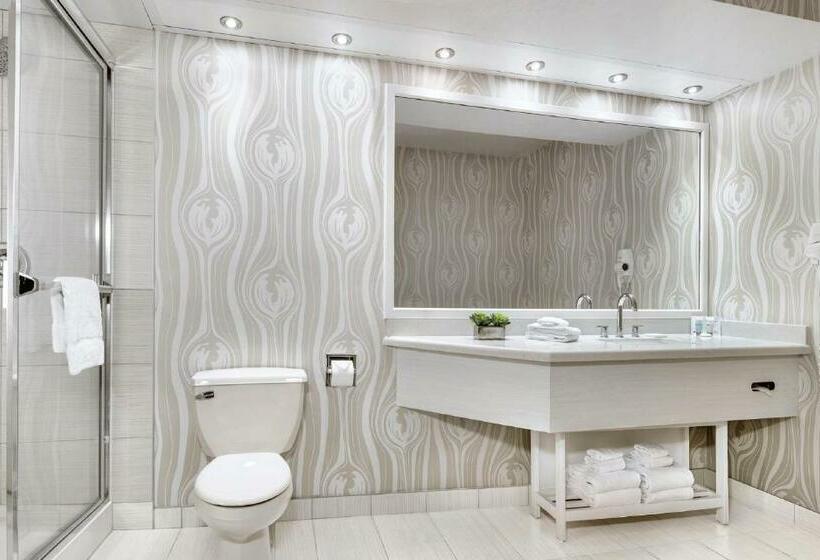 Suite, Luxor Hotel And Casino