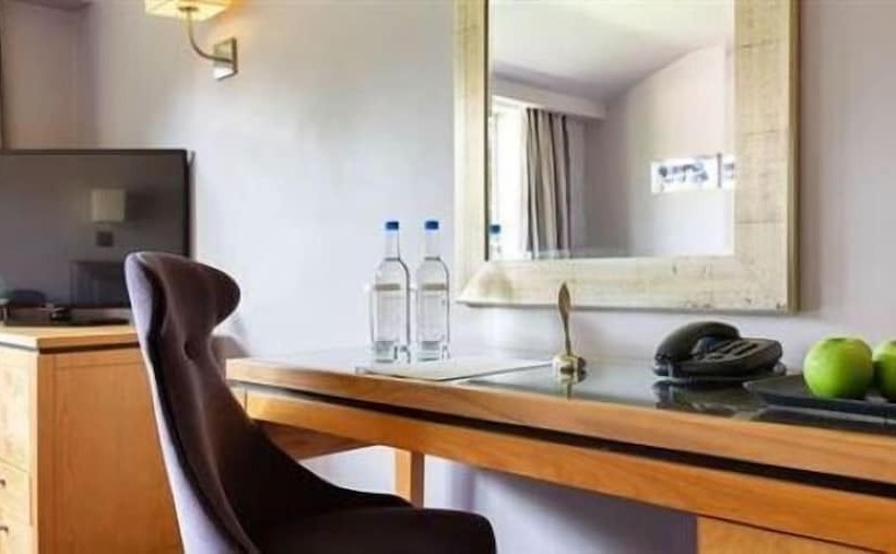 Номер Стандарт, Maryborough Hotel & Spa