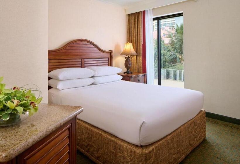 Suite Club Vista Mar, Outrigger Waikiki Beach Resort