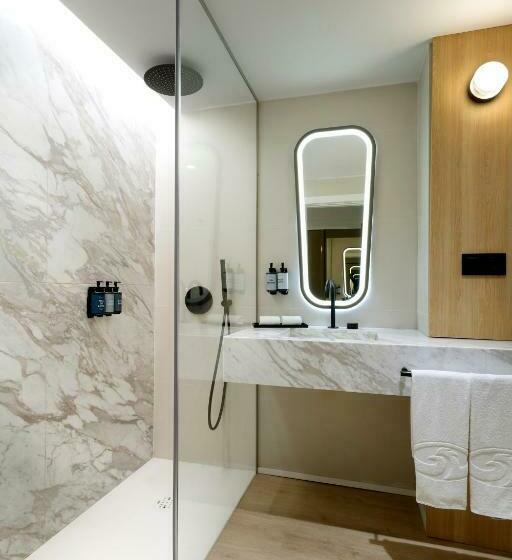 Quarto Deluxe, Grand Palladium Select Palace Ibiza