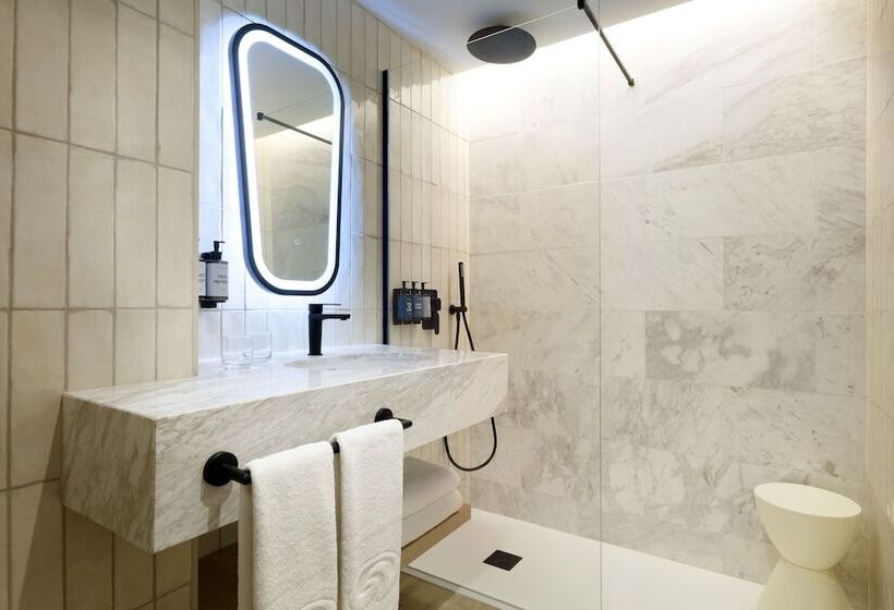 Quarto Deluxe Vista Jardim, Grand Palladium Select Palace Ibiza