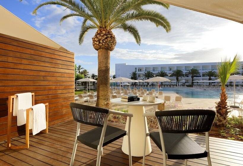 غرفة سوبيريور, Grand Palladium Select Palace Ibiza