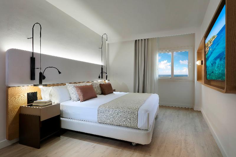 Suíte Júnior Vista Mar, Grand Palladium Select Palace Ibiza