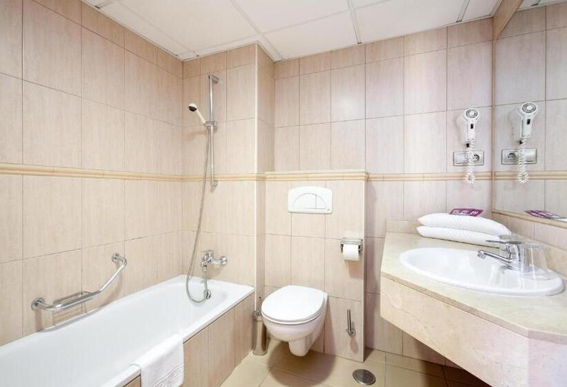 Quarto Estandar Individual, Chatur Costa Caleta