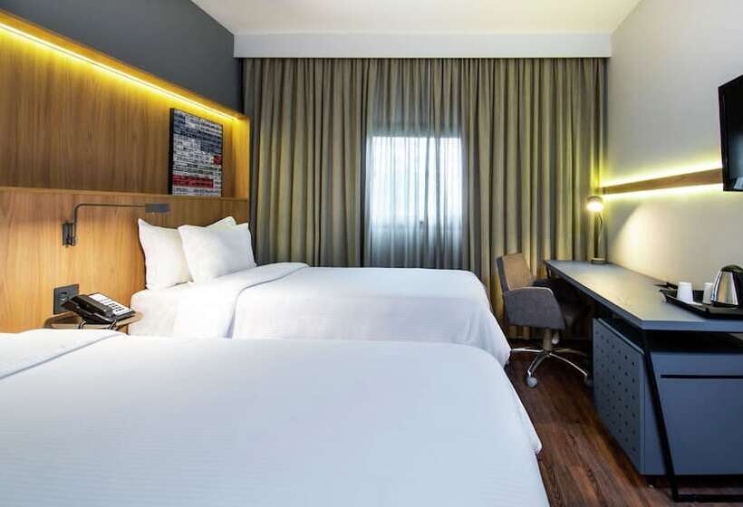 اتاق استاندارد, Hampton By Hilton Guarulhos Airport