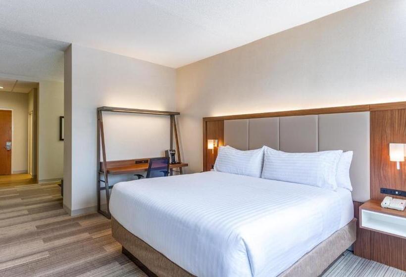 Люкс Кровать Кинг, Holiday Inn Express Hauppauge Long Island, An Ihg