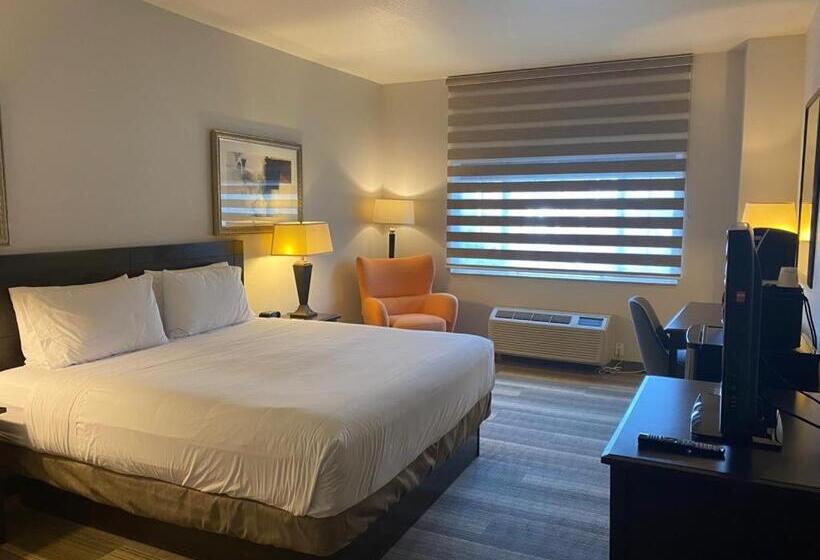 Стандартный Номер Кровать Кинг, Marguerite South Anaheim   Garden Grove, Trademark Collection By Wyndham