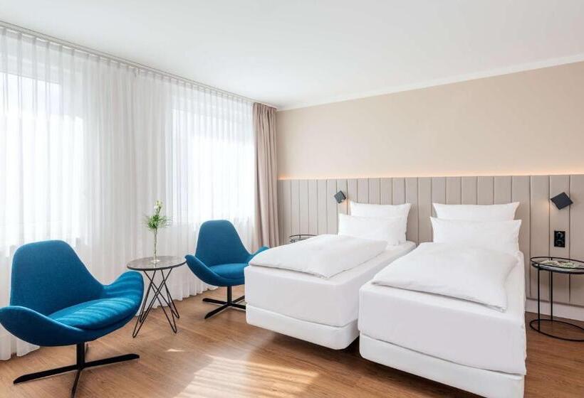 Номер Superior, NH Köln Altstadt