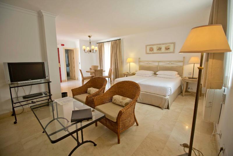استودیوی استاندارد, Ona Lomas Village   La Manga Club