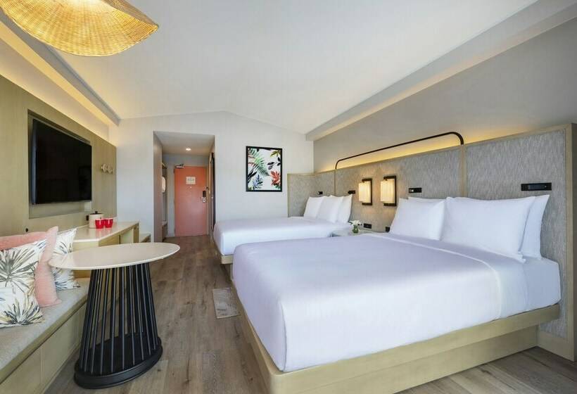اتاق استاندارد با 2 تخت دوبل, Crowne Plaza Resort Saipan