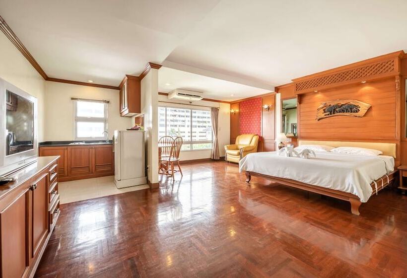 Quarto Deluxe, Royal Ivory Sukhumvit Nana