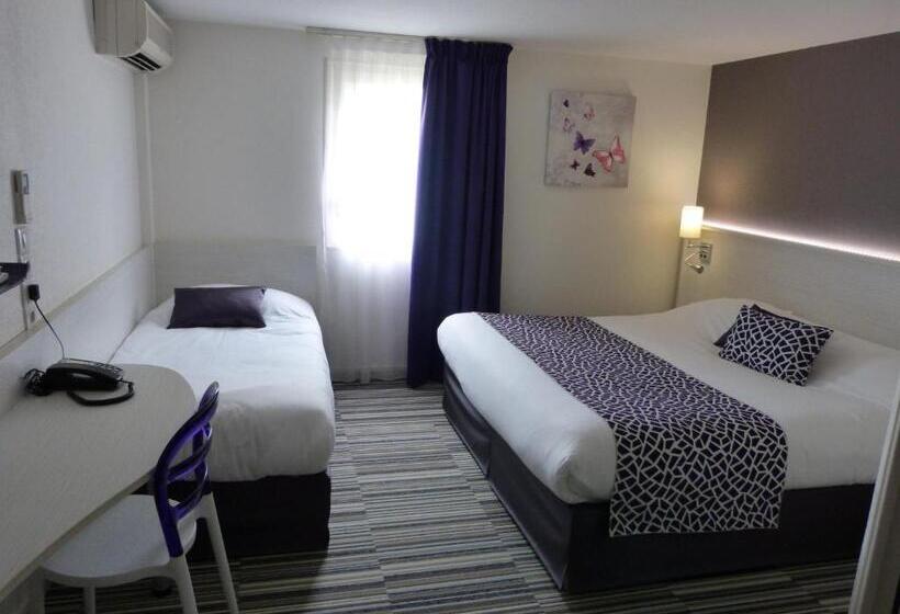 Трехместный Номер Superior, The Originals City, Hôtel Alizéa, Le Mans Nord